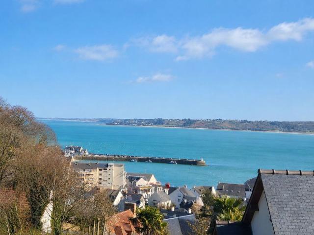 Maison de 5 pièces de luxe en vente à Perros Guirec, France
