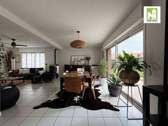 Maison de 5 pièces de luxe en vente à Pont à Marcq, France