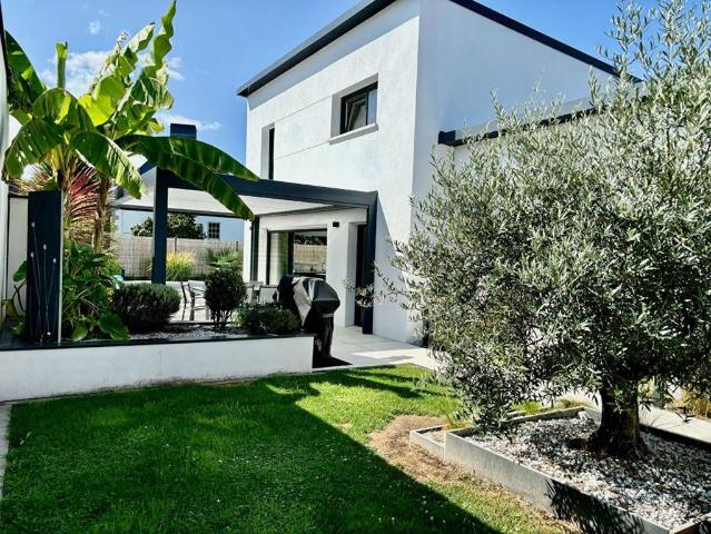 Maison de 5 pièces de luxe en vente à Surzur, Bretagne