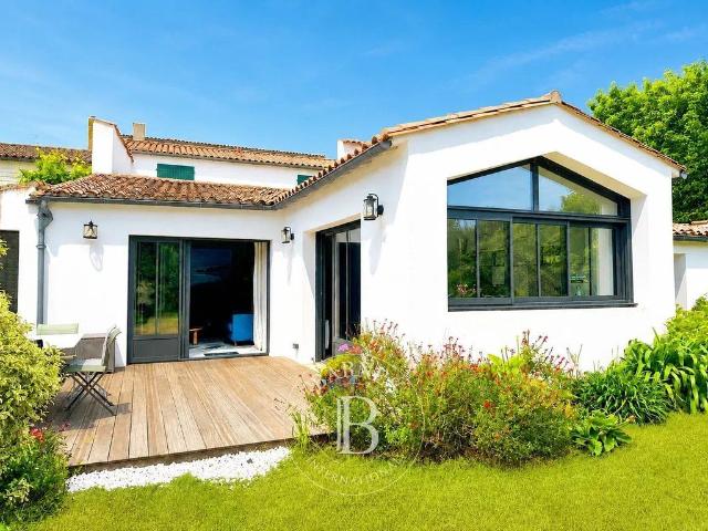 Maison de 5 pièces de luxe en vente à Saint Martin de Ré, France