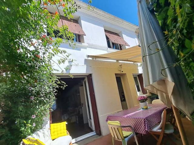 Maison de 5 pièces de luxe en vente à Saint Georges de Didonne, France