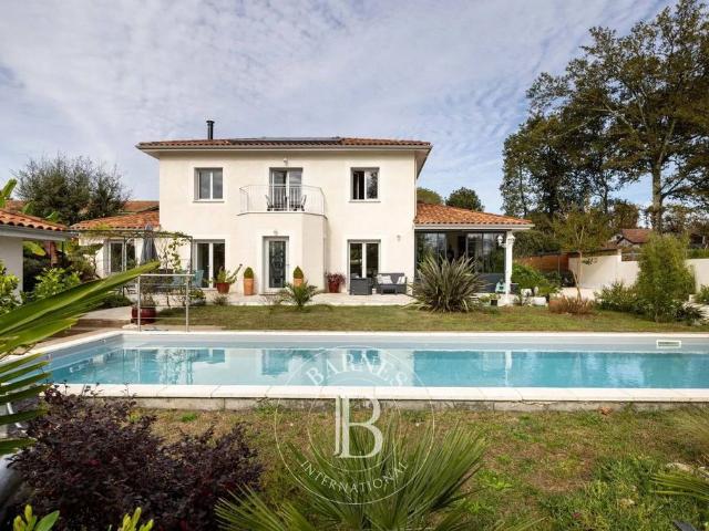 Maison de 5 pièces de luxe en vente à Saint Paul lès Dax, France