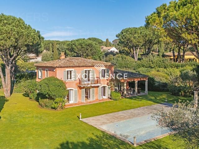 Maison de 5 pièces de luxe en vente à Saint Tropez, France