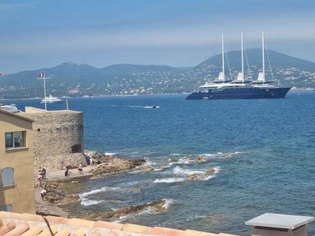 Maison de 5 pièces de luxe en vente à Saint Tropez, France