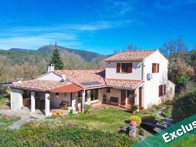 Maison de 5 pièces de luxe en vente à Signes, France