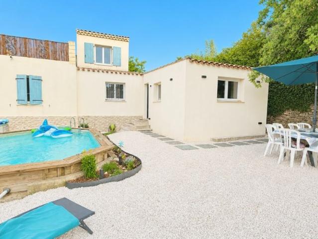 Maison de 5 pièces de luxe en vente à Trets, France