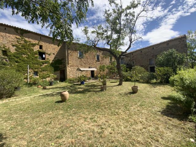Maison de 5 pièces de luxe en vente à Uzès, Occitanie