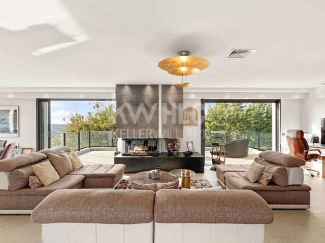 Maison de 5 pièces de luxe en vente à Vence, Provence Alpes Côte d'Azur