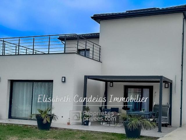 Maison de 5 pièces de luxe en vente à Vernet, Occitanie