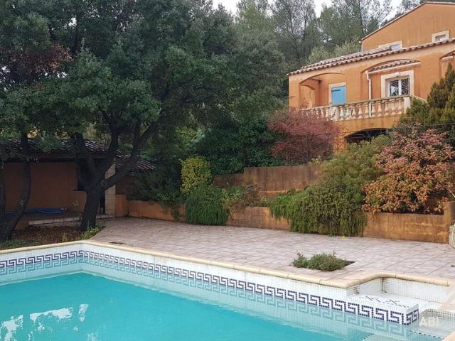 Maison de 5 pièces de luxe en location à Montarnaud, France