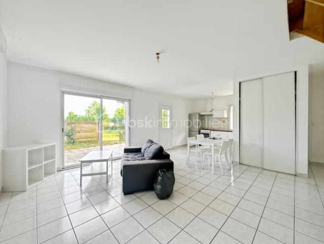 Maison de 60 m² à Saint Vincent Sur Oust