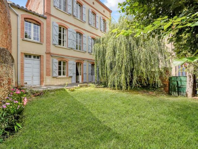 Maison de 6 chambres de luxe en vente à Caraman, France