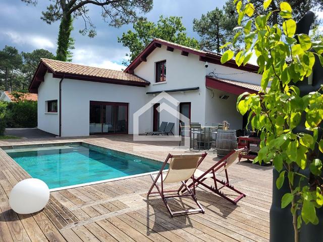 Maison de 6 chambres de luxe en vente à Lanton, France