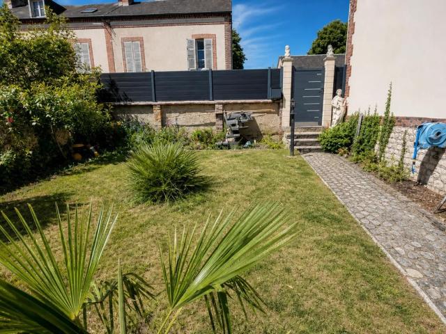Maison de 6 pièces de 111 m² à Moulins la Marche