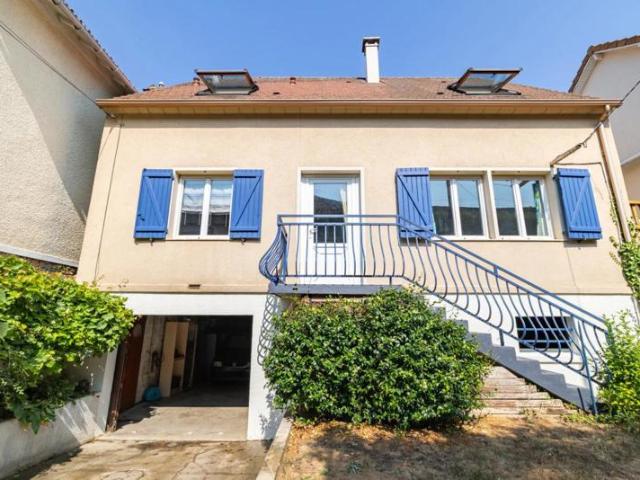 Maison de 6 pièces de 122 m² à Savigny sur Orge