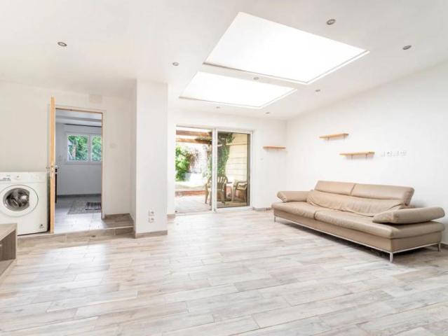Maison de 6 pièces de 150 m² situé à Loos