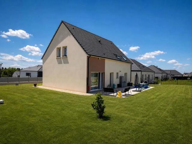 Maison de 6 pièces de 152 m² à Bourges