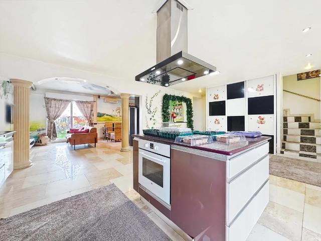 Maison familiale spacieuse à Gouvernes