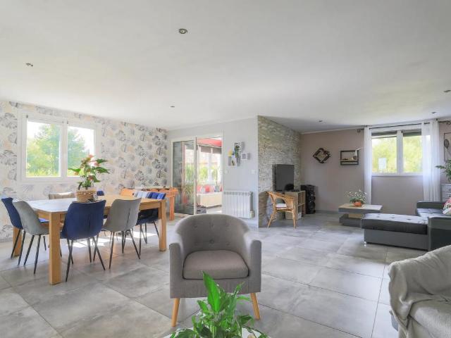 Maison de 6 pièces de 168 m² à Saint Maulvis