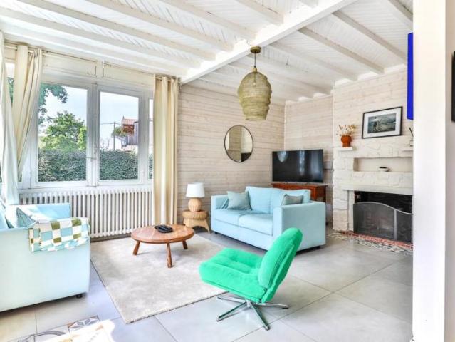 Maison de 7 pièces louée à Andernos les Bains