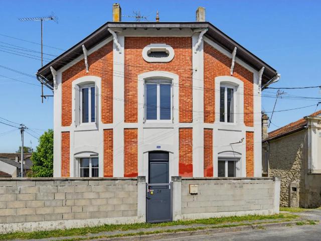 Maison de 6 pièces de 172 m² à Saint Yzan de Soudiac