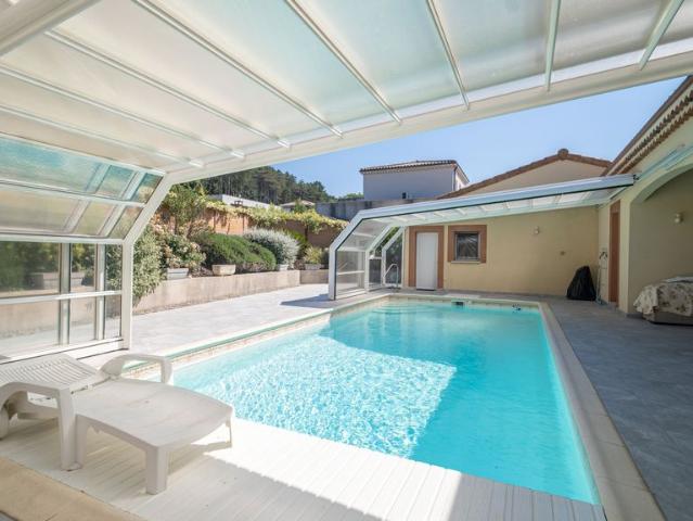 Maison de 6 pièces de luxe en vente à Montélimar, Auvergne Rhône Alpes