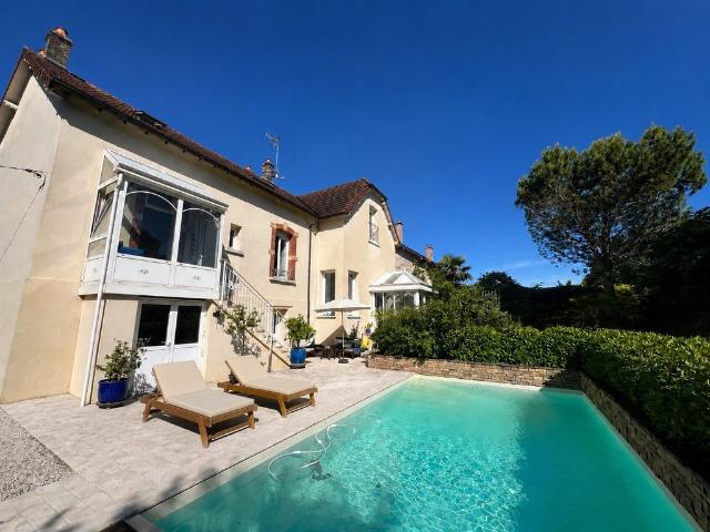 Maison de 6 pièces de luxe en vente à Nuits Saint Georges, France