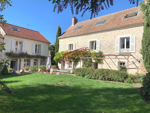 Maison de 6 pièces de luxe en vente à Noisy sur Oise, France