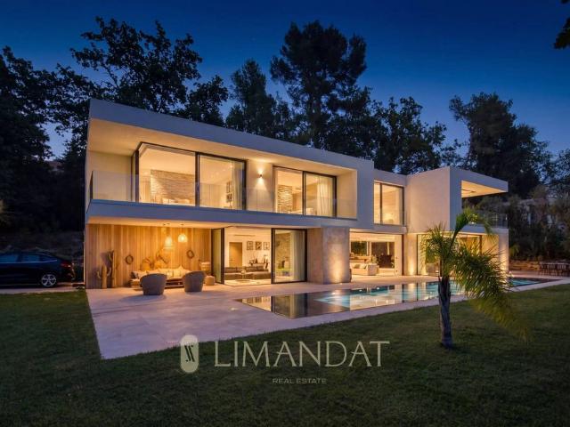 Maison de 6 pièces de luxe en vente à Opio, France