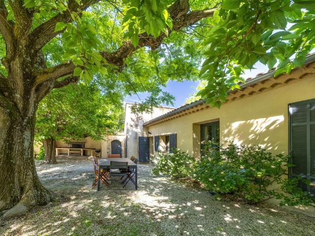 Maison de 6 pièces de luxe en vente à Aix en Provence, France