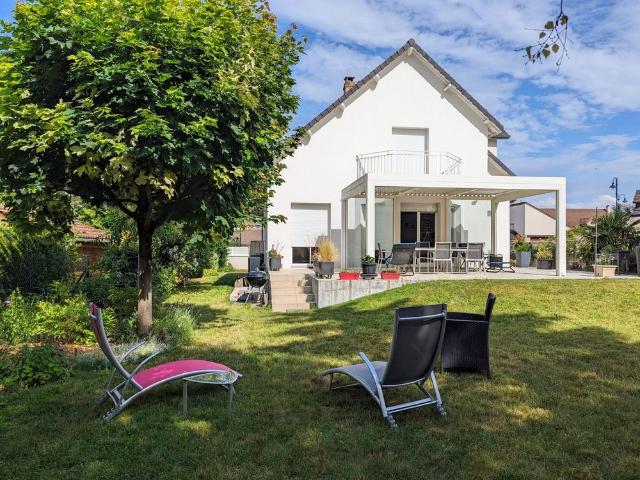 Maison de 6 pièces de luxe en vente à Bezannes, France
