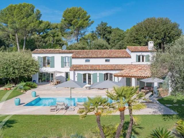 Maison de 6 pièces de luxe en vente à Biot, Provence Alpes Côte d'Azur