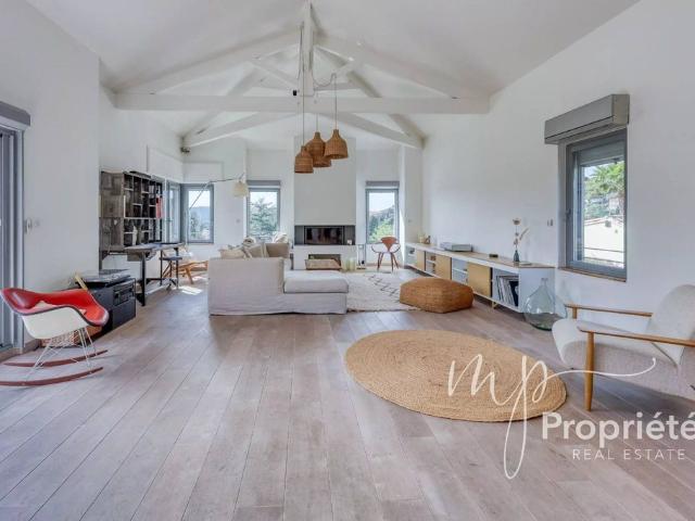 Maison de 6 pièces de luxe en vente à Bormes les Mimosas, France