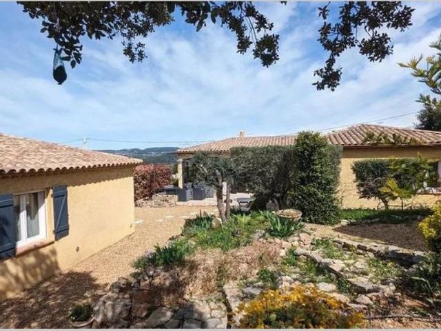 Maison de 6 pièces de luxe en vente à Carcès, France
