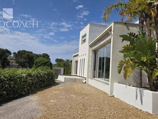 Maison de 6 pièces de luxe en vente à Carqueiranne, Provence Alpes Côte d'Azur