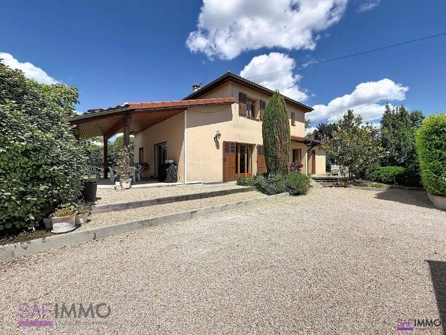 Maison de 6 pièces de luxe en vente à Chaponost, France