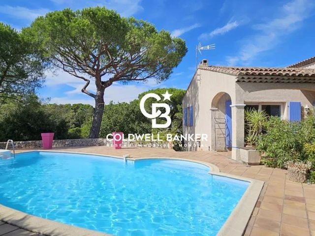 Maison de 6 pièces de luxe en vente à Fréjus, Provence Alpes Côte d'Azur