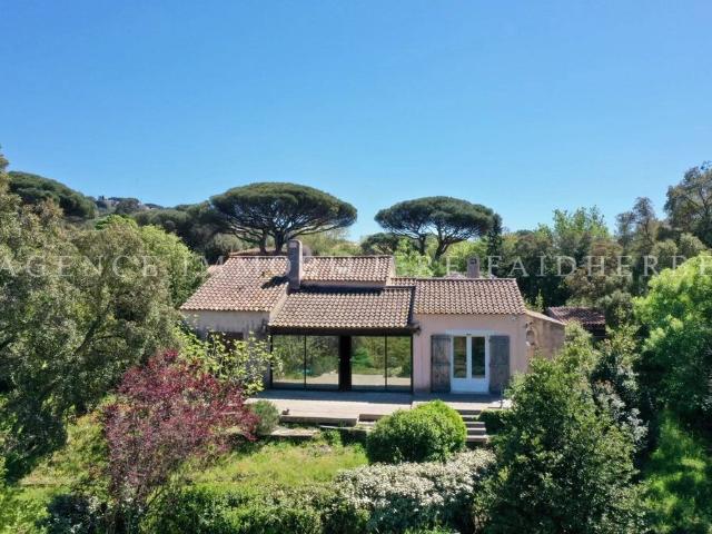 Maison de 6 pièces de luxe en vente à Gassin, France