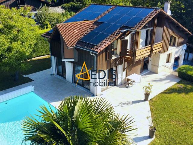 Maison de 6 pièces de luxe en vente à Grenoble, France
