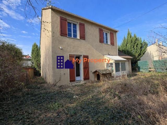 Maison de 6 pièces de luxe en vente à Houilles, France