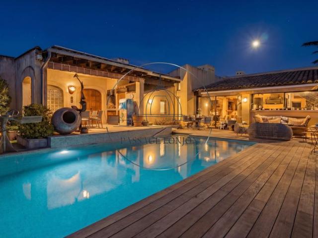 Maison de 6 pièces de luxe en vente à Juvignac, France