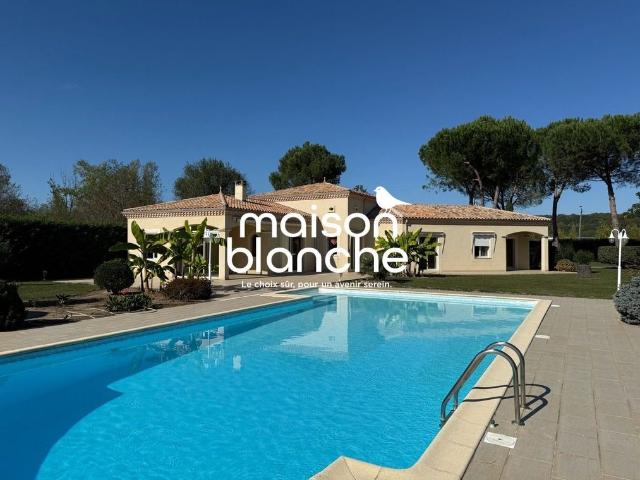 Maison de 6 pièces de luxe en vente à Lamothe Montravel, France