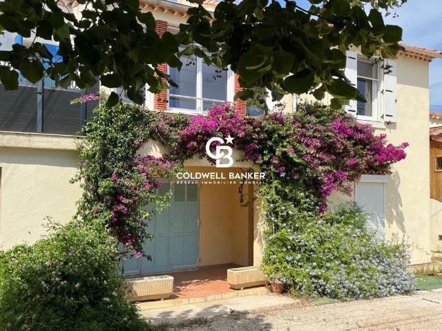 Maison de 6 pièces de luxe en vente à Le Lavandou, Provence Alpes Côte d'Azur
