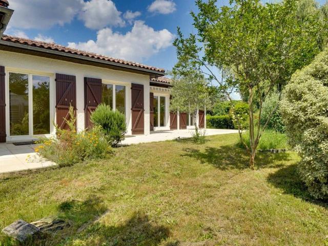 Maison de 6 pièces de luxe en vente à Léognan, Nouvelle Aquitaine