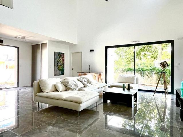 Maison de 6 pièces de luxe en vente à Les Ponts de Cé, Pays de la Loire