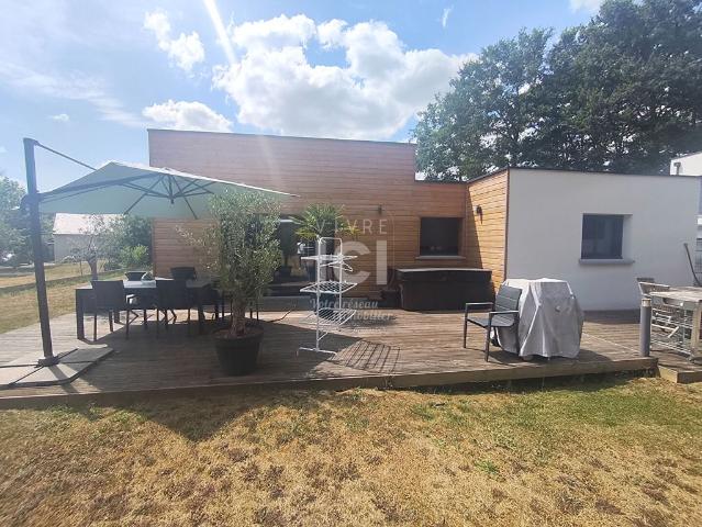 Maison de 6 pièces de luxe en vente à Loire Authion, France