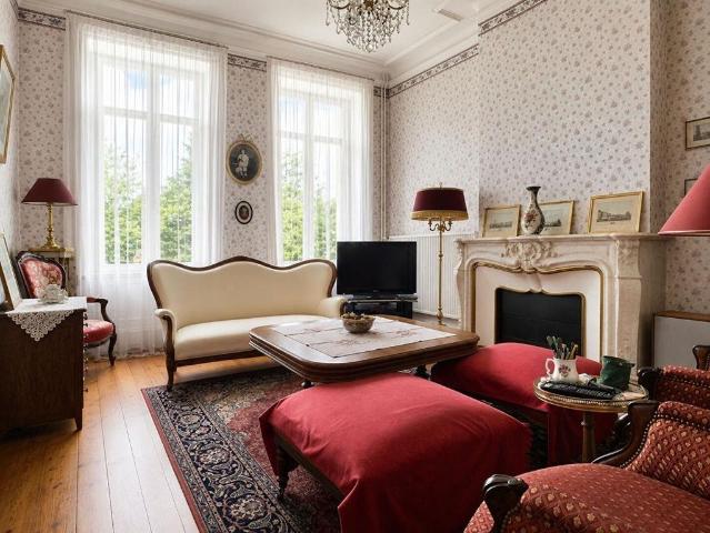 Maison de 6 pièces de luxe en vente à Lormont, Nouvelle Aquitaine