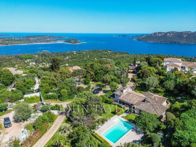 Maison de 6 pièces de luxe en vente à Porto Vecchio, France