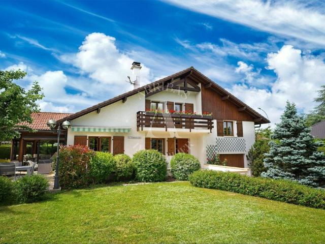 Maison de 6 pièces de luxe en vente à Prévessin Moëns, France
