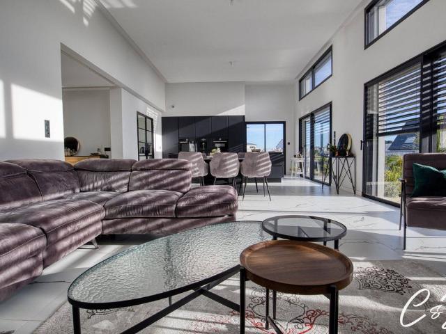 Maison de 6 pièces de luxe en vente à Quimper, Bretagne